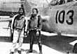 Henry P�rez y Rafael del Pino junto al MiG-15bis 103